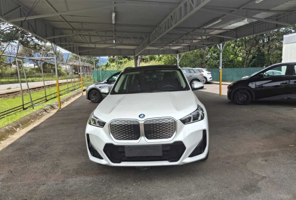 Showroom Green motion